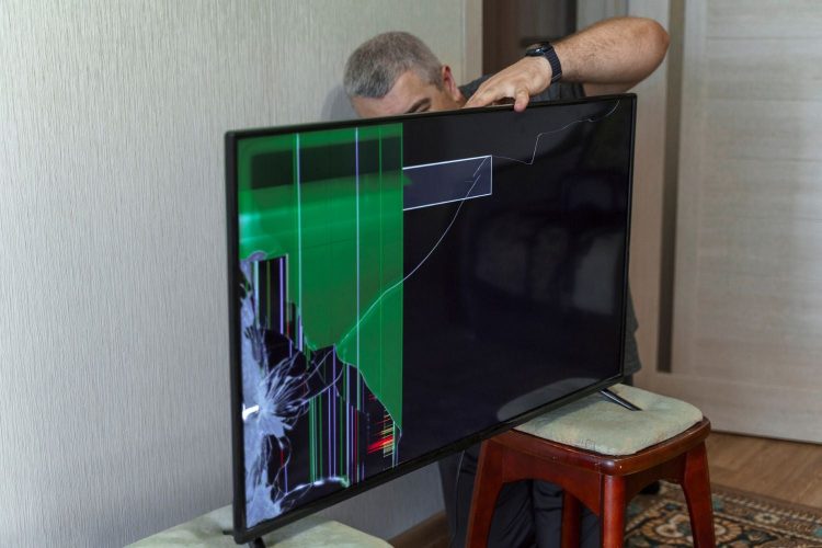 LED TV Broken Screen/Display Panel Replacement Cost in India LED TV