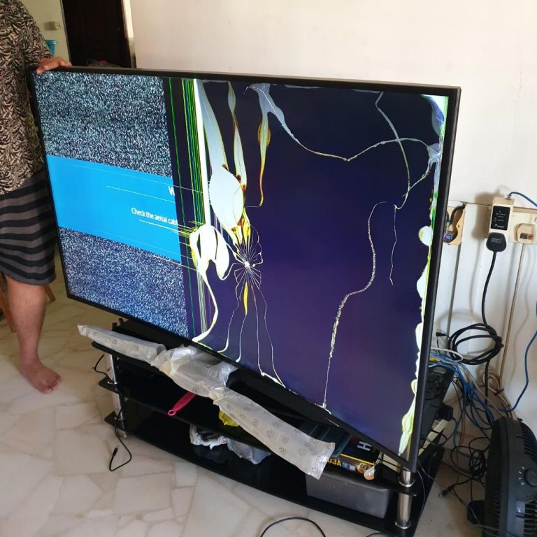 LED TV Broken Screen/Display Panel Replacement Cost in India LED TV